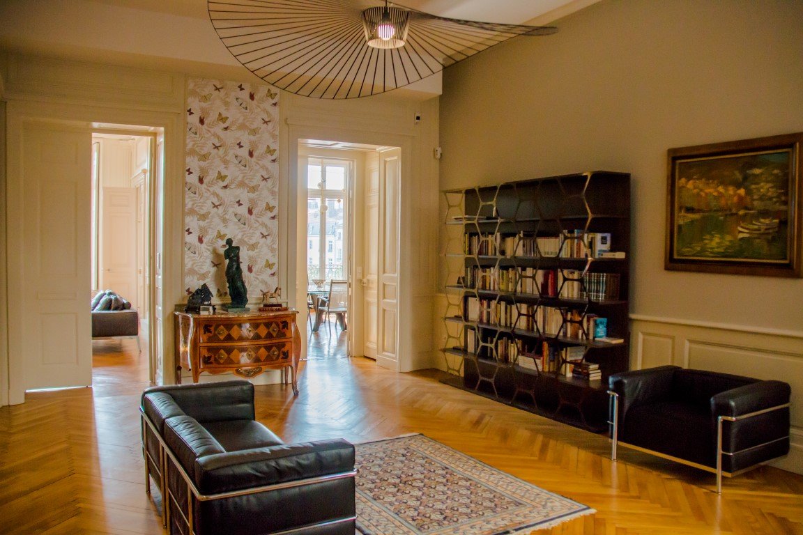 Spectaculaire appartement Place Bellecour - LYON 