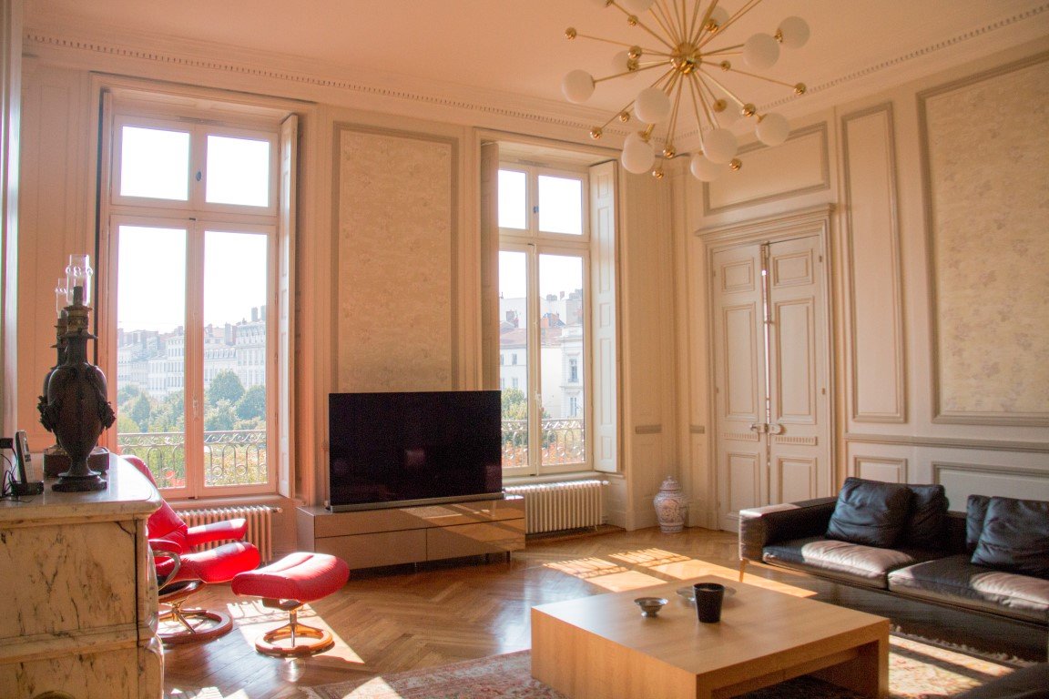 Spectaculaire appartement Place Bellecour - LYON 