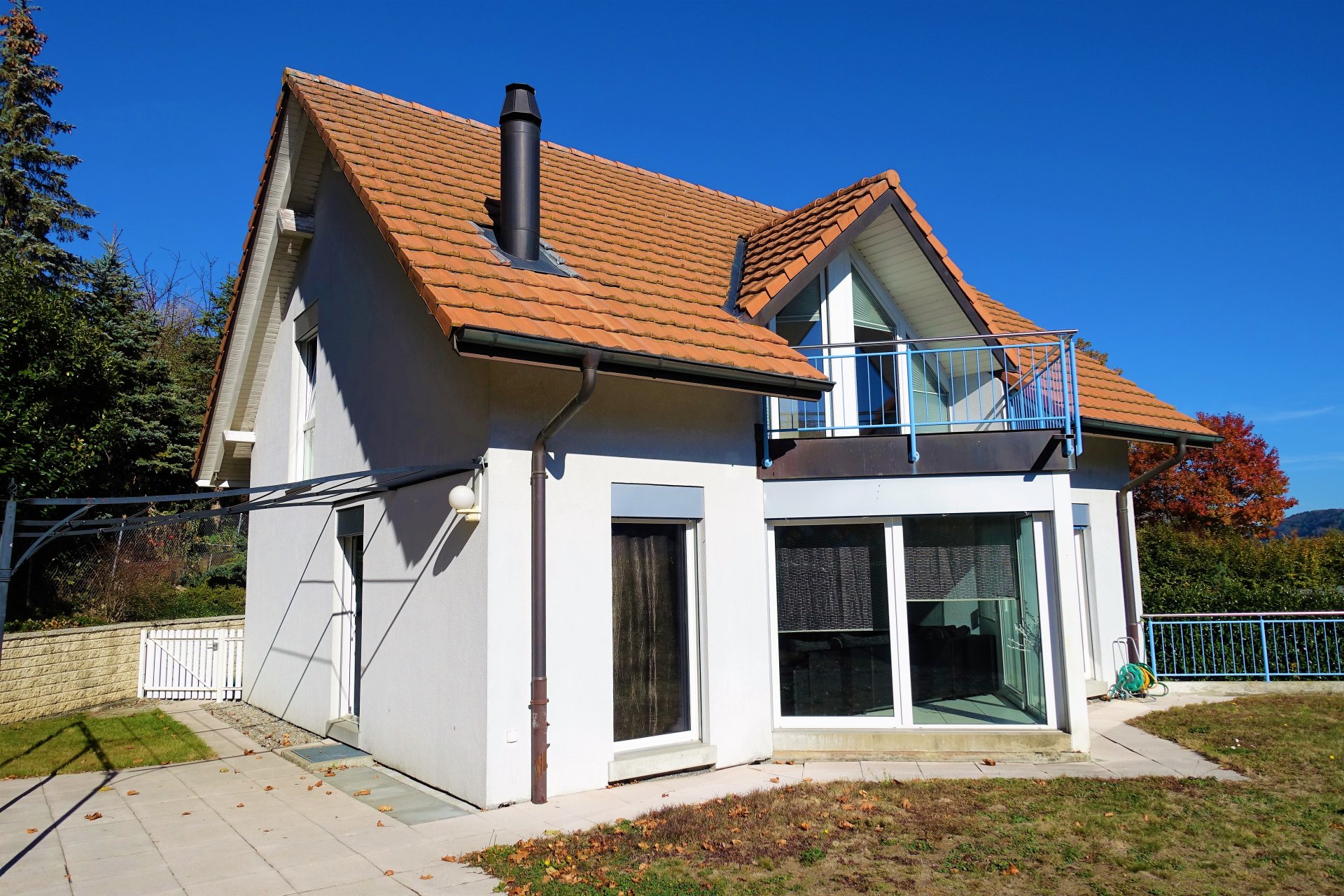 Contemporaine et spacieuse villa 