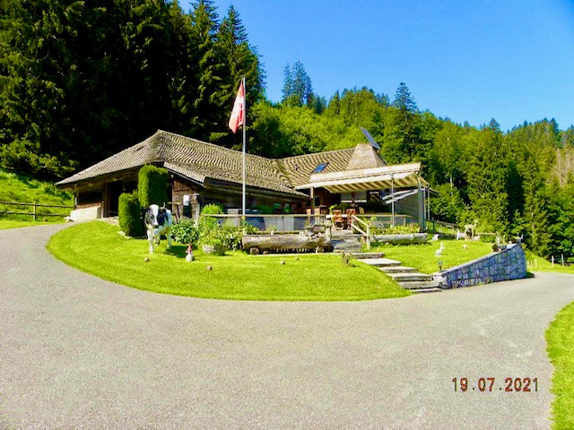 Canton de Fribourg, charmant chalet atypique