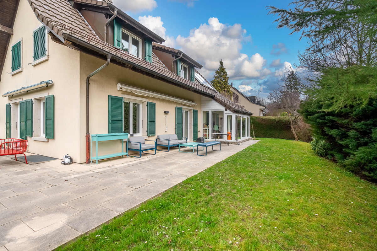 LE MONT-SUR-LAUSANNE - Belle villa familiale